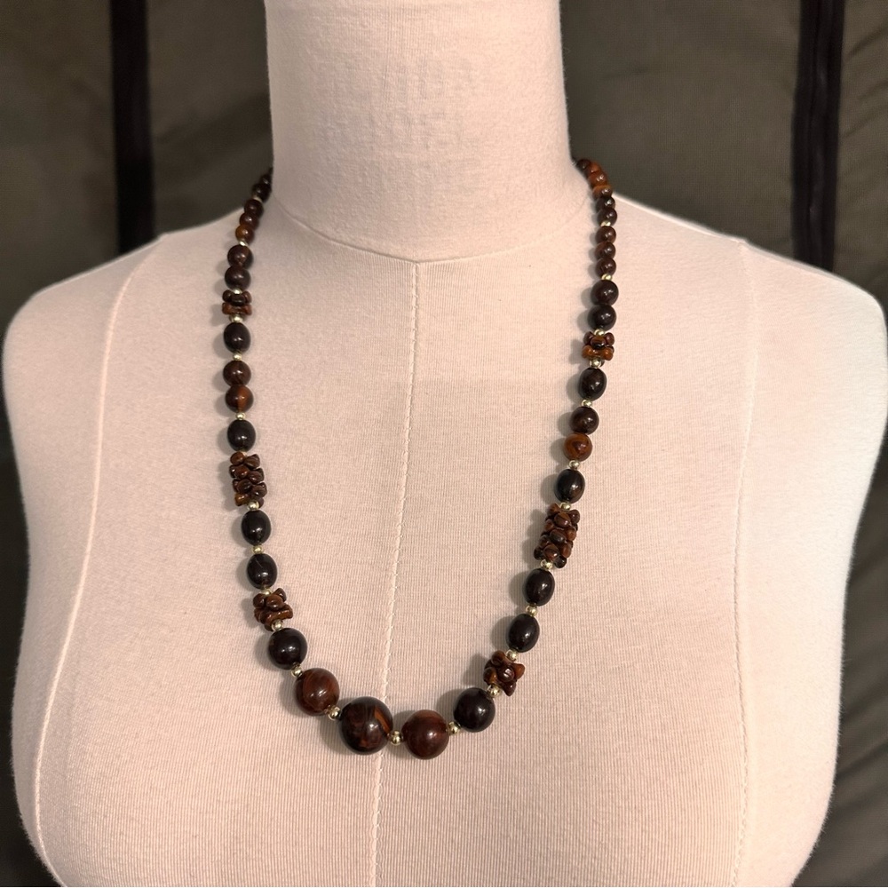 Vintage Women's Beaded Necklace Brown Fashion Jewelry Elegant Single Strand Boho